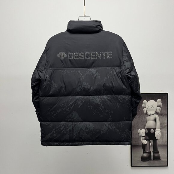 DESCENTE Unisex Ski Style Down Jacket - Picture 3 of 9
